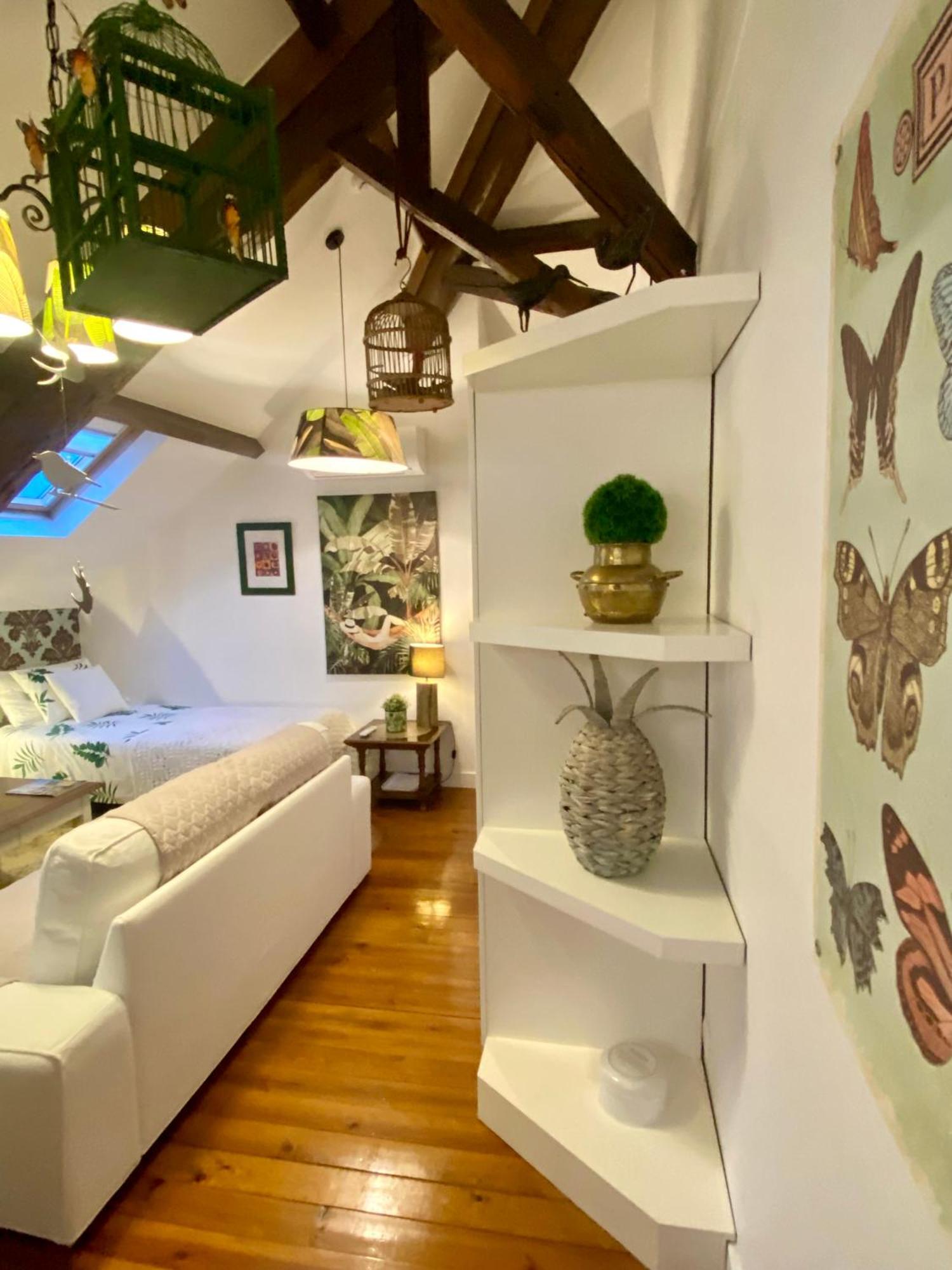 With Mezzanine Rua Da Moeda *